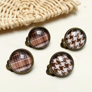Clip per orecchie KENDRA motivo a quadri * pied de poule * Pepita * retro * clip-on * clip * senza orecchie forate * regalo Inghilterra * a quadri * marrone * beige