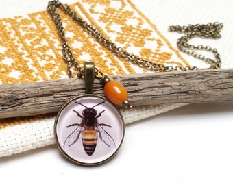 Ketting AMBROSIA bij * bijensieraden * Victoriaans * vintage stijl * ketting met hanger * motief * cabochon sieraden * retro * bijen