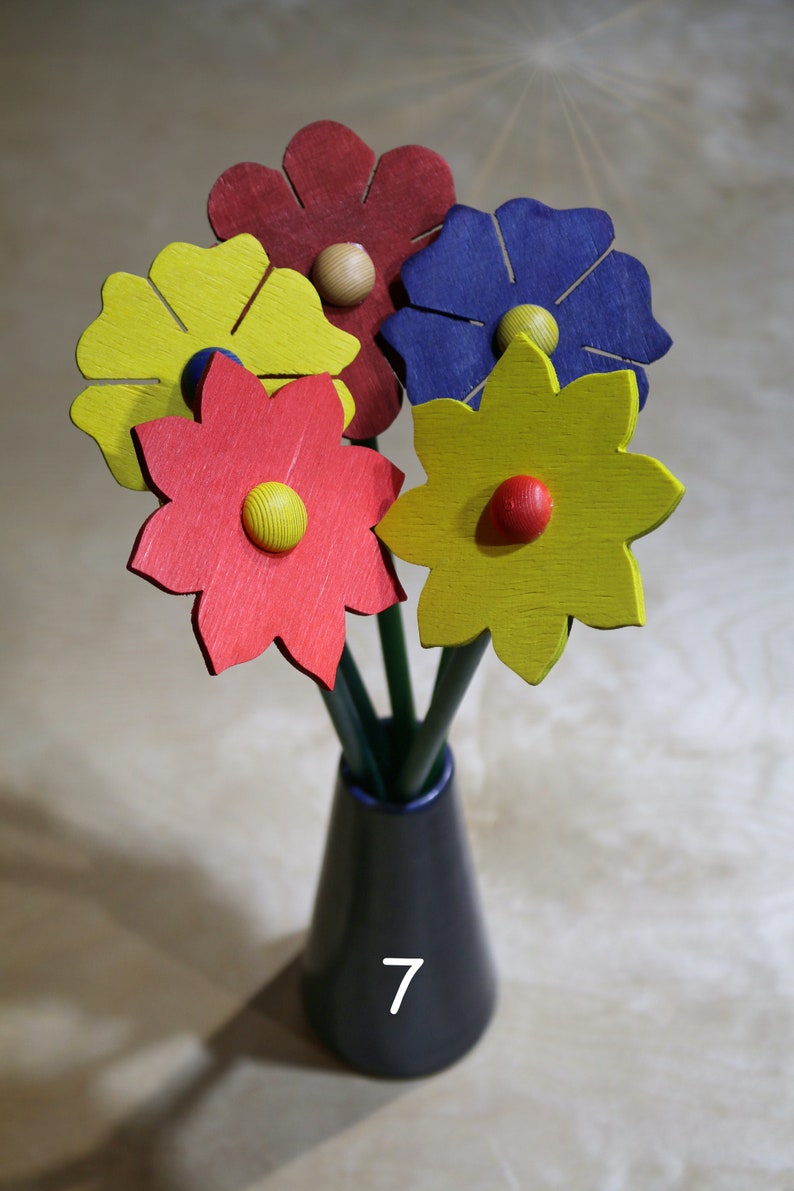 5er Set wunderschöner Holzblumen, jede von Hand gefertigt, Frühling und Sommer, verschiedene Sorten, jeweils als Strauss 5 Stück 7