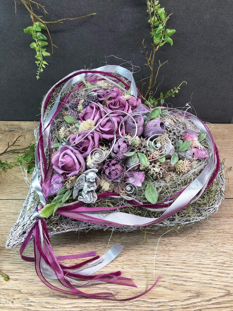 Grabgesteck Grabschmuck Herz Wunschgröße Grabdekoration Grabschmuck Allerheiligen – handgemacht aus Seiden- und Kunstblumen, langlebig & pflegeleicht von SarahsFlowerStudio