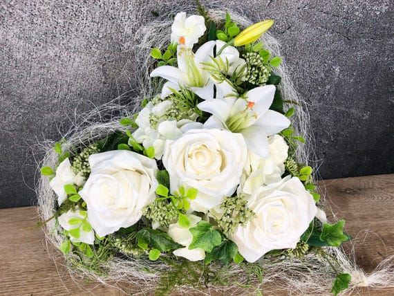 Grave Heart Lily Silk Flowers – Long-lasting Grave Decoration