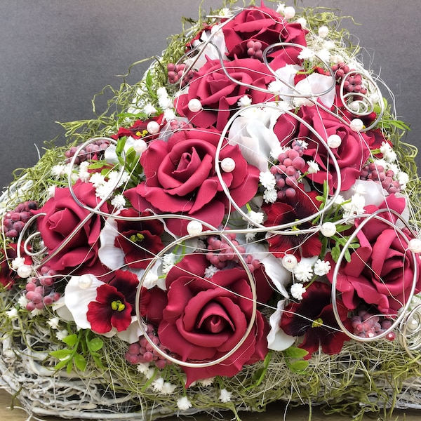 Grave arrangement roses hydrangeas grave decoration heart color choice grave decoration grave decoration