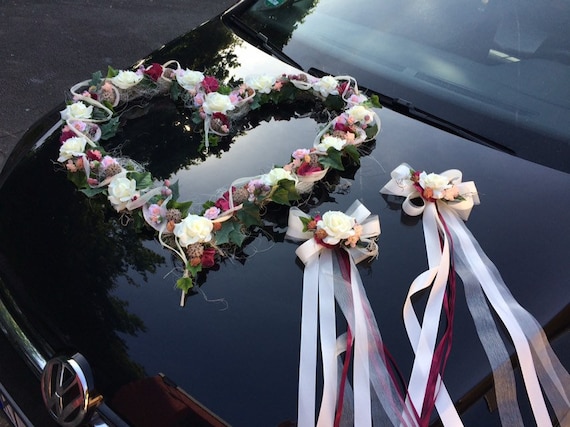 Autoschmuck für Ihre Traum-Hochzeit • Lechner Floristik