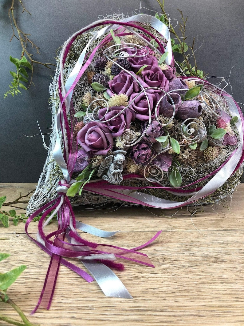 Grabgesteck Grabschmuck Herz Wunschgröße Grabdekoration Grabschmuck Allerheiligen – handgemacht aus Seiden- und Kunstblumen, langlebig & pflegeleicht von SarahsFlowerStudio