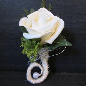 Badge wedding groom rose wedding white pearl brooch image 1