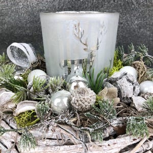 Adventskrans 20 cm met lantaarn en hert – zilverkleurige kerstdecoratie
