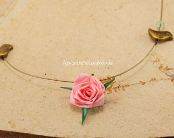 Necklace – Short delicate chain paper rose in vintage pink Quilling