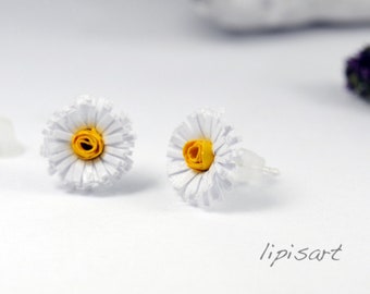 Stud Earrings - White Marguerite Daisies