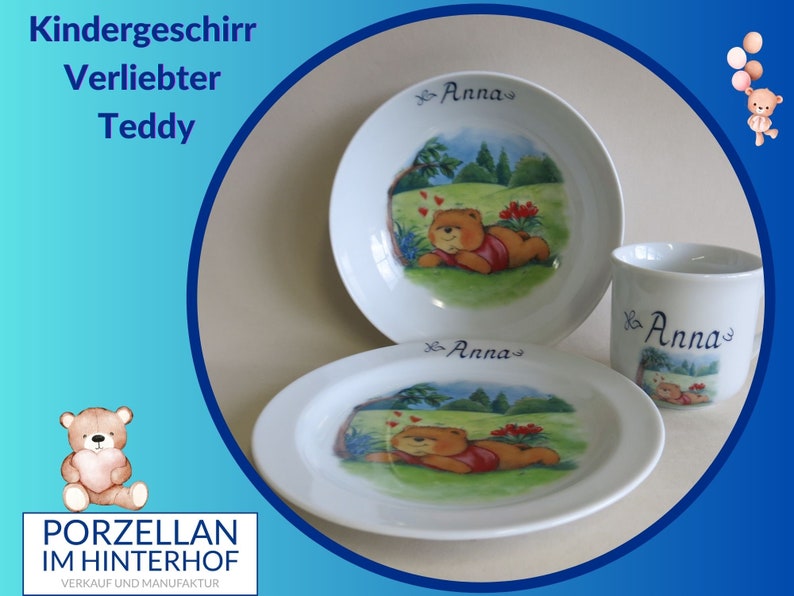 Kindergeschirr mit Teddy im Gras mit Herzchen mit Namen personalisiert, Geschenk für Taufe, Weihnachten, Geburtstag Bild 1