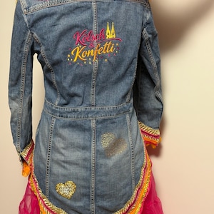 Kölsch & Konfetti - Denim Tailcoat - Size M/38 - Armpit to armpit 51 cm - Tip: Measure your own jacket - Favorite costume - I love bright colors