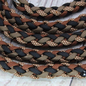 Handmade dog leash made of Paracord 550 in brown-beige tones, dog bag dispenser at the end of the leash, customizable image 4