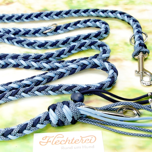 Handgefertigte Hundeleine in Blautönen aus Paracord - personalisierbar! Mit integriertem Kotbeutelhalter!