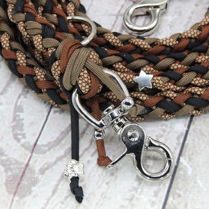 Handmade dog leash made of Paracord 550 in brown-beige tones, dog bag dispenser at the end of the leash, customizable image 3