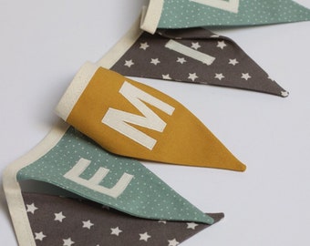 Fabric pennant chain personalized with name in taupe-green-curry / pennant garland decoration children's room gift