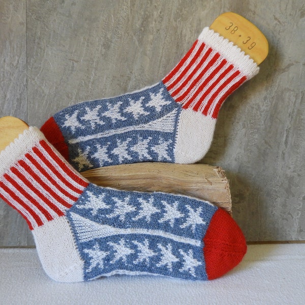 Chaussettes tricotées à la main, stars & stripes, taille 38-39, chaussettes à motif multicolore, fair isle technique, chaussettes à motifs, propre conception, crazy socks
