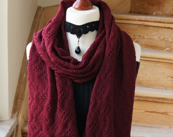 Soft narrow merino wool scarf, wine red, burgundy, checked pattern, knitted wool scarf, elegant women's scarf, wool, winter scarf, scratch-free