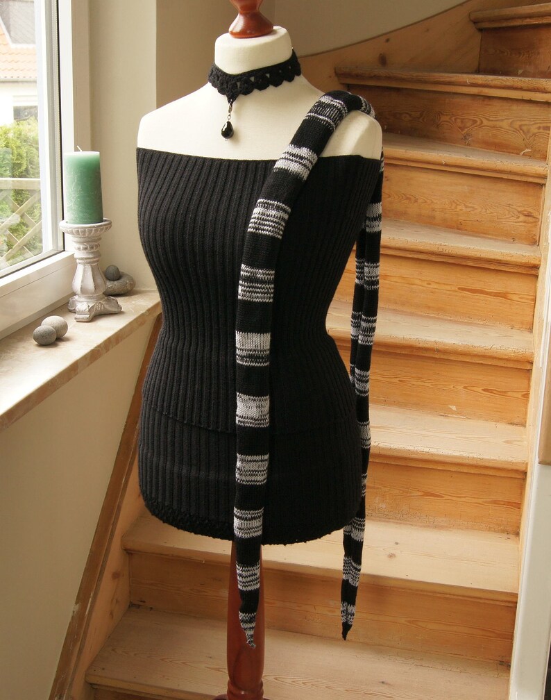 Skinny Schal weiches Merino UNIKAT langer Choker Schal, gestrickter dünner Schal Blockstreifen schwarz weiß Bild 3