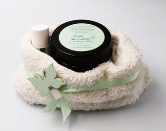 Wellness gift - Hemp Shea Cream 120 ml + Lip Balm in Wash Mitt