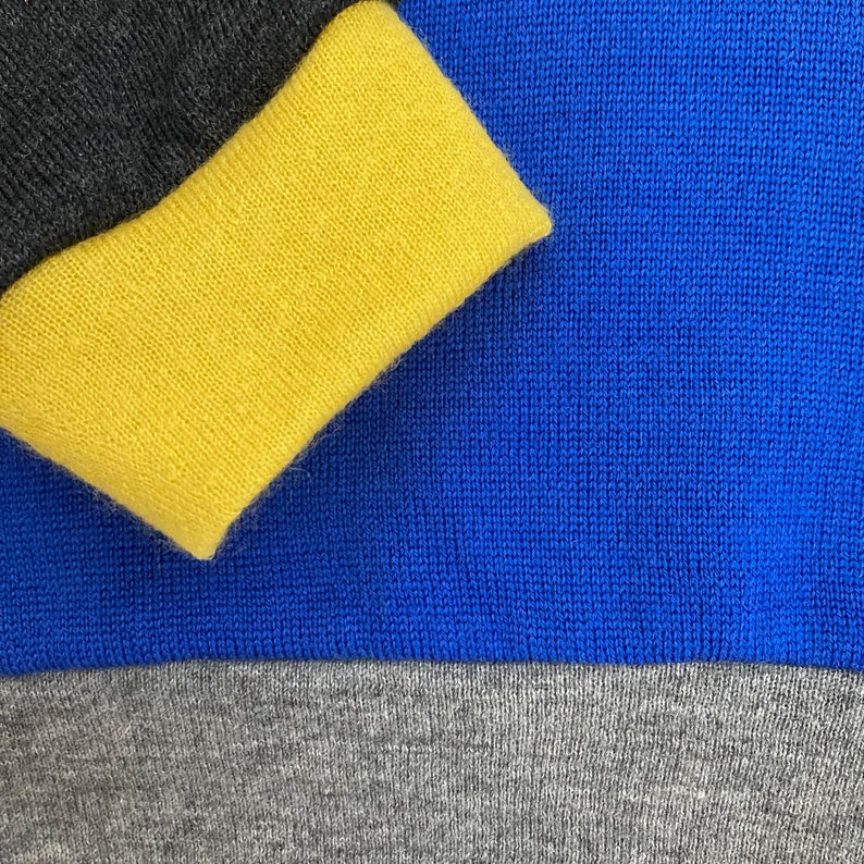 Color block sweater size 110 royal blue/anthracite upcycling children's sweater made of merino wool image 4