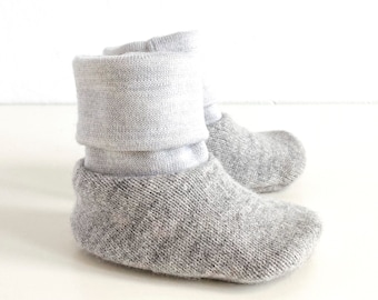 Babyschoentjes diverse maten cashmere merino wol gevoerd grijze upcycling pantoffels babyschoentjes