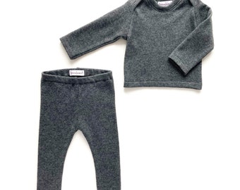 Kaschmiranzug Größe 62/68 dunkelgrau Oberteil + Hose,  Upcycling Babyset 2-teilig Schlupfpulli Leggings