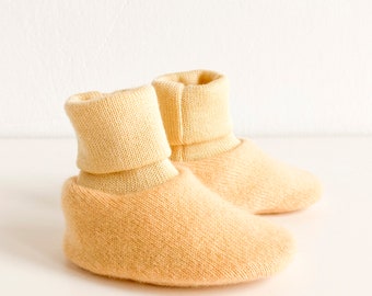 Baby slippers cashmere merino wool 0-10 months light yellow upcycling baby shoes newborn shoes