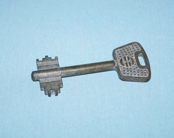 vintage of the Soviet union old rare house keys.Vintage keys in the decor bronze keys vintage keys for decor set 10 USSR Antique keys