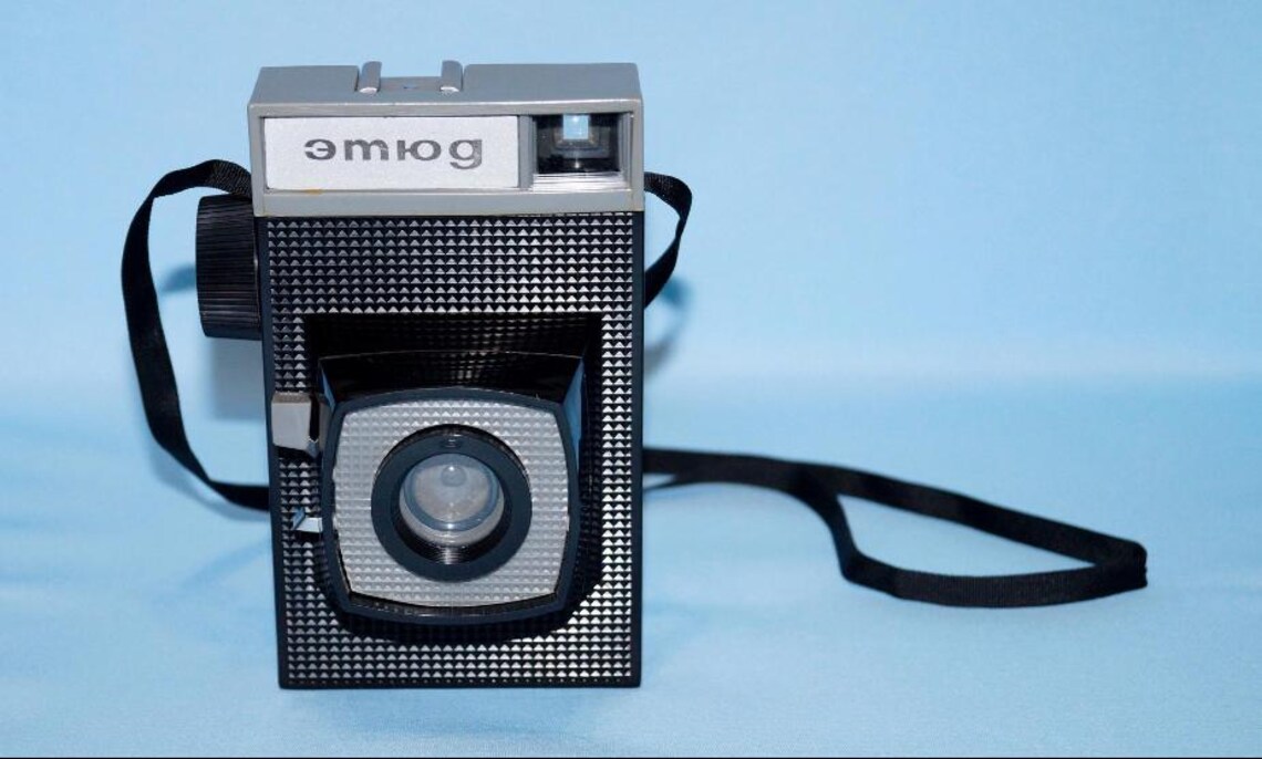 Vintage Soviet Etyud Film Camera – Working USSR Retro Camera – Collectible Analog Photo Camera – Unique Photography Gift – Vintage Gift Idea, foto 4 di 5