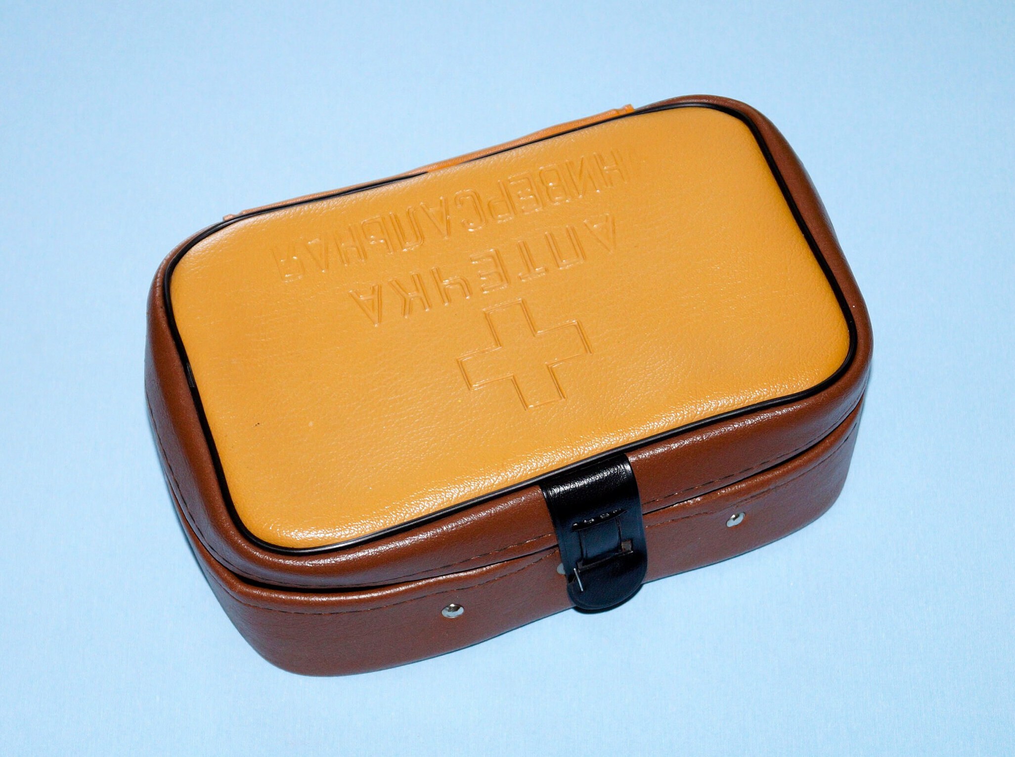 Vintage Soviet First Aid Kit: 1970s Car Medical Bag - Etsy