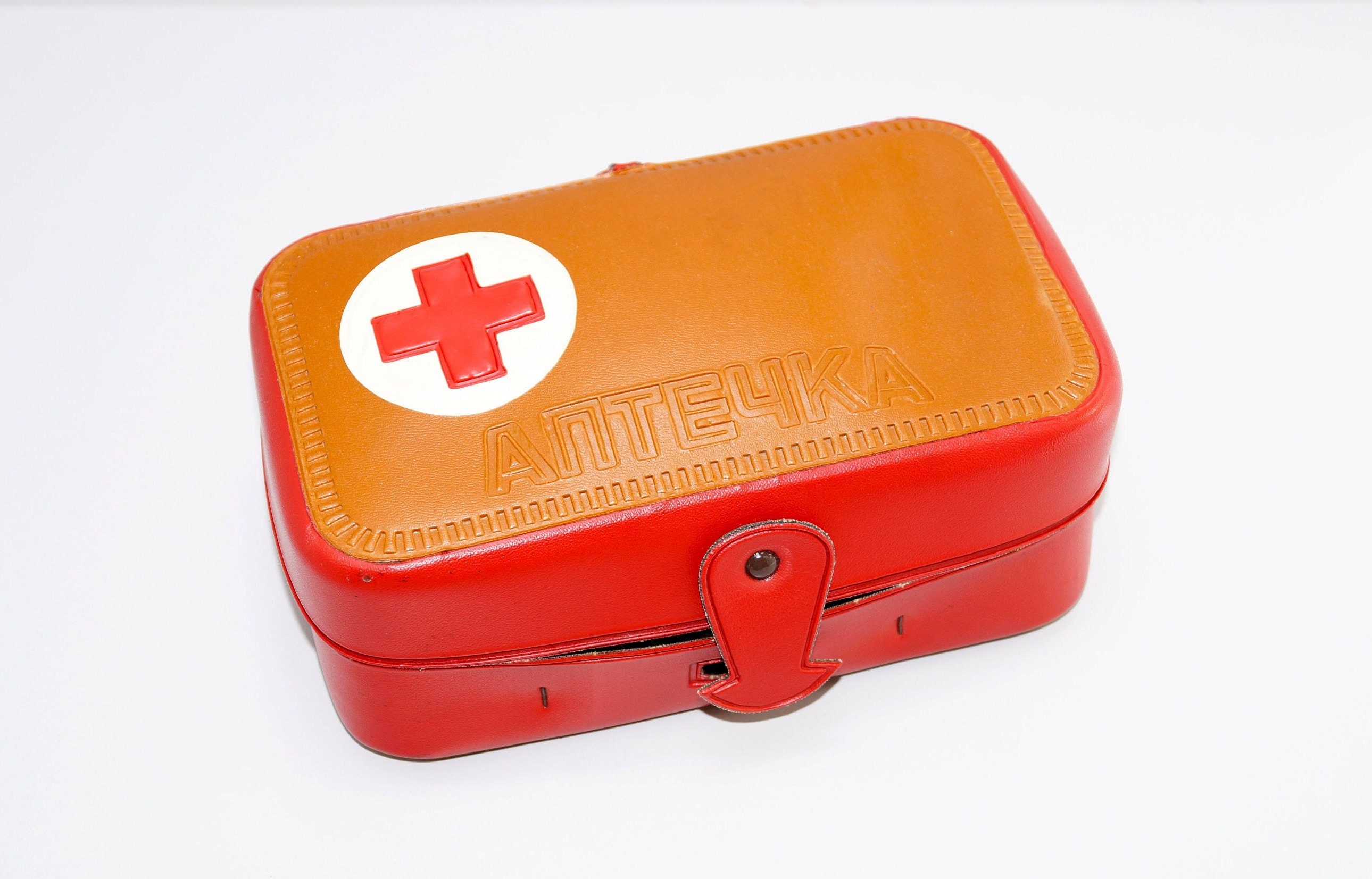 Vintage Original 1960s RAC Motorists First Aid Kit Tin