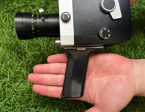 Working Quarz 1x8s-2 Super 8 Movie Camera, Vintage Soviet Zenit