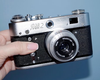 ヴィンテージのFED 3レンジファインダー35mmフィルムカメラ。動作状態