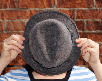 Antique Grey Felt Hat: Union Made Ribbon Tie - Etsy display picture 1