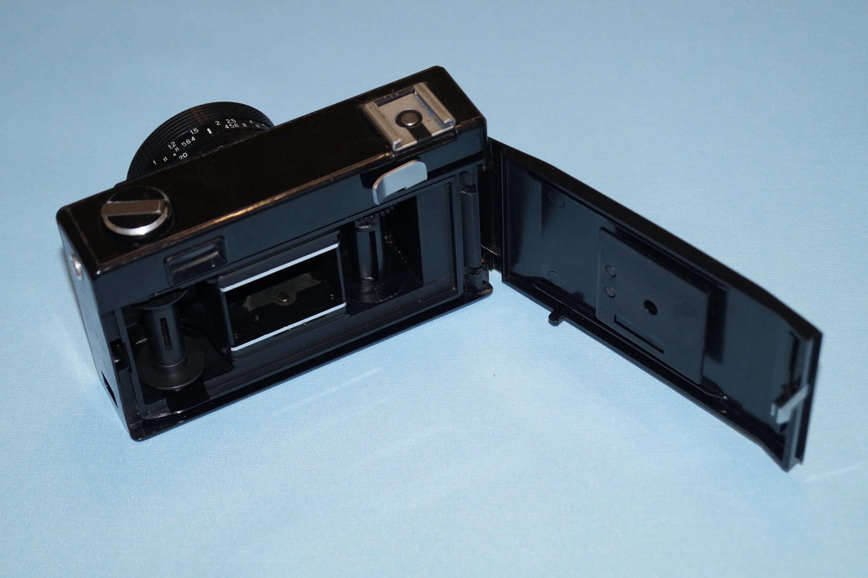 ヴィンテージシルエットエレクトロカメラ：コレクター向けソ連フィルム