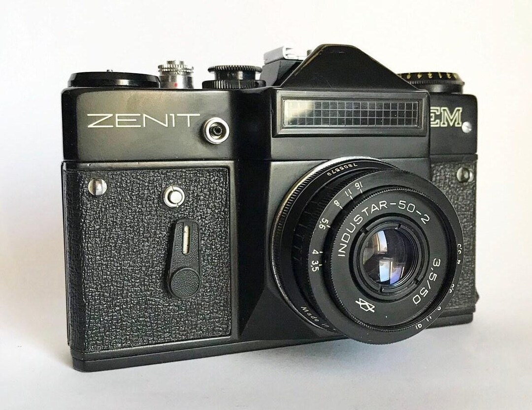 ヴィンテージ ゼニット EM カメラ - ソビエト製 35 mm 一眼レフ