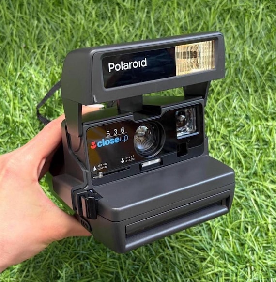 Vintage Polaroid 636 Closeup Instant Film Camera Tested & Working