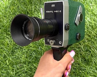 Vintage Soviet Movie Camera Quarz 1x8C-2 Green | Working USSR 8mm Film Camera | Rare Retro Cinema Collectible | Gift for Photographer