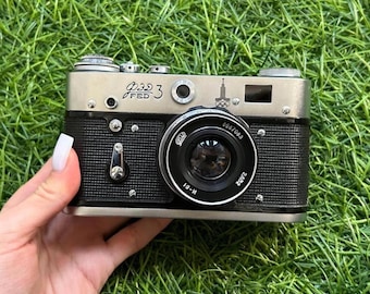 Appareil photo soviétique vintage FED 3 - Appareil photo argentique 35 mm fonctionnel - Cadeau de photographie rétro de l'URSS pour collectionneur ou photographe