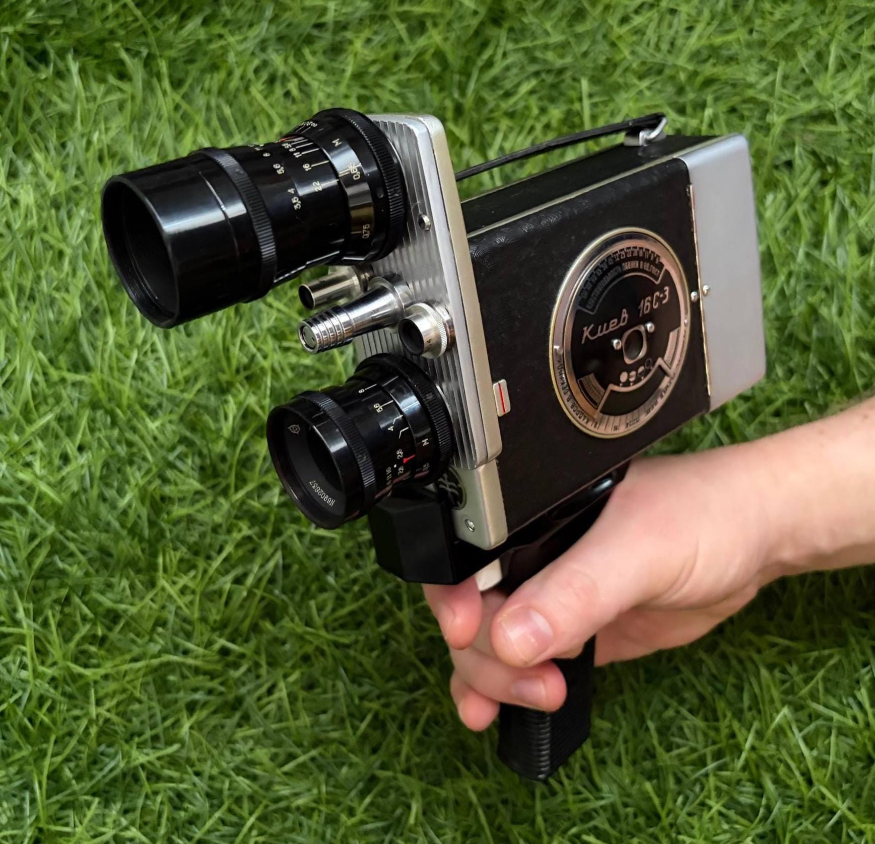 Kiev ヴィンテージフィルムカメラ Working Kiev 16S-3 Vintage 16mm Movie Camera With Lenses Pistol