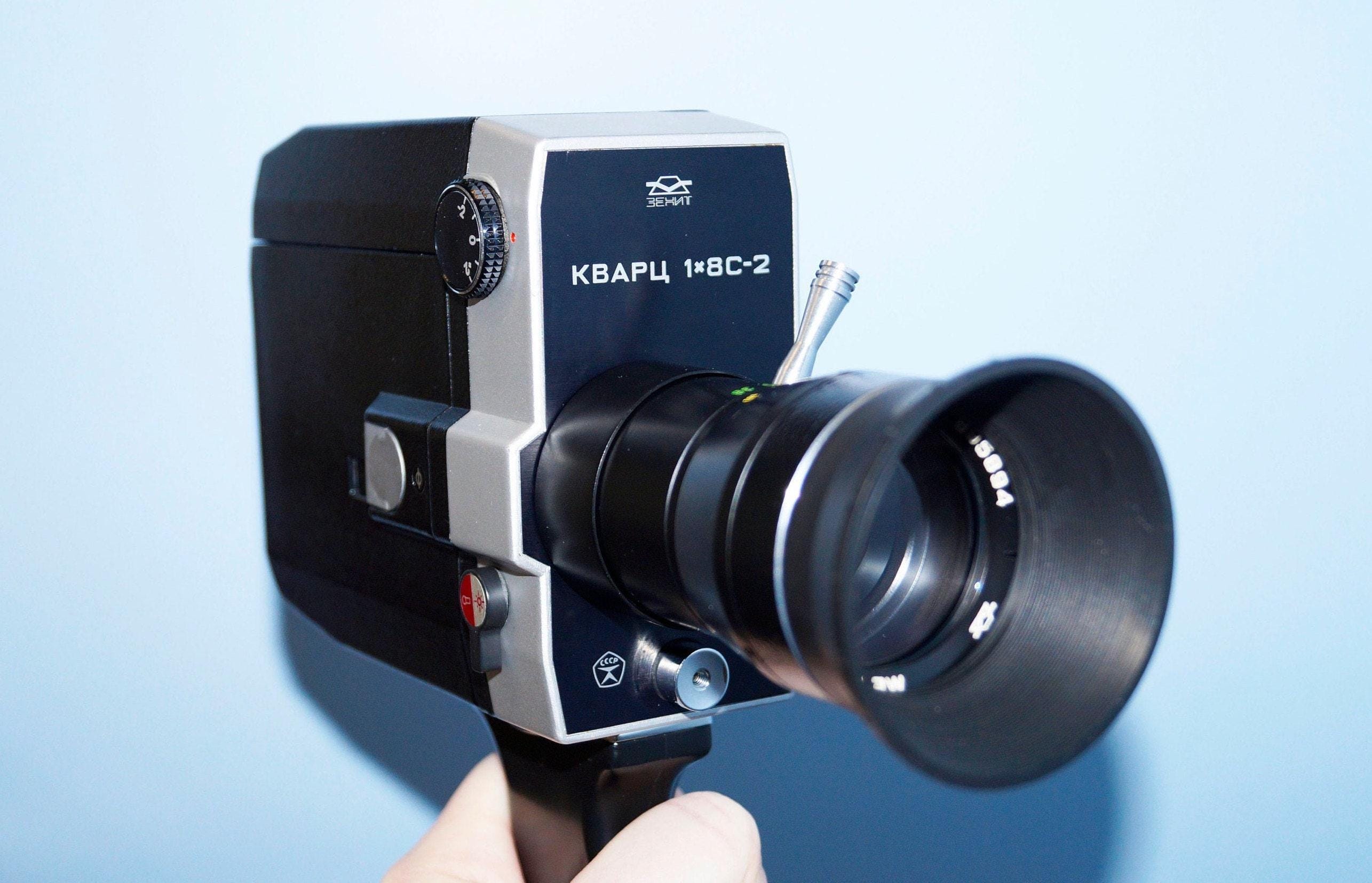 Working Quarz 1x8s-2 Super 8 Movie Camera, Vintage Soviet Zenit