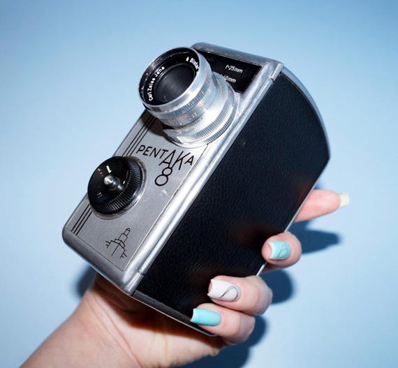 Vintage Pentaka 8mm Movie Camera: 1950s German Retro Film