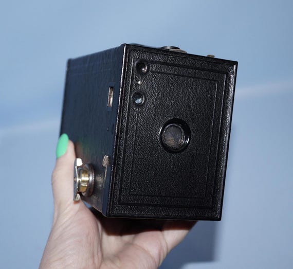 Vintage 1920s Kodak Brownie Box Camera Working Collectible