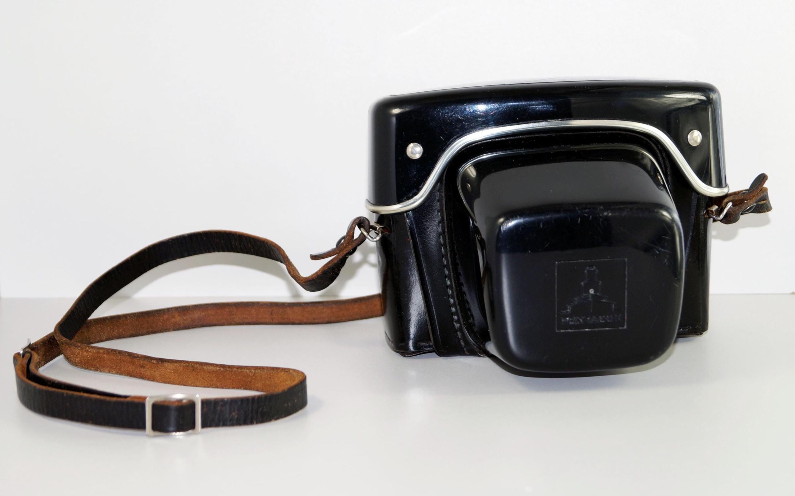 Praktica Vintage 35 Mm SLR Camera – Antique German Film Camera