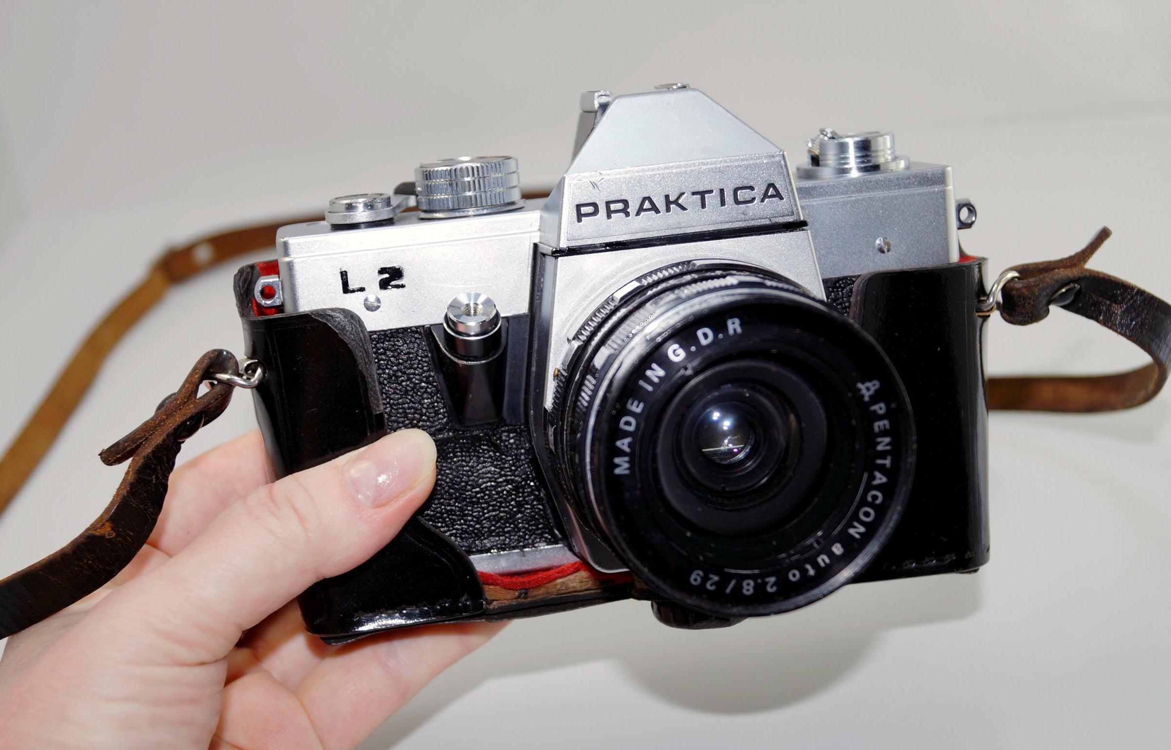 Praktica ヴィンテージ 35 mm 一眼レフカメラ – アンティークドイツ製