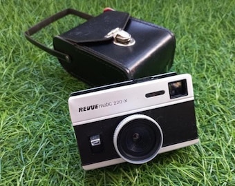 Vintage Revue 220-X Film Camera – Working Retro 35mm Analog with Case