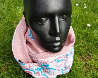 Ladies loop scarf mandala