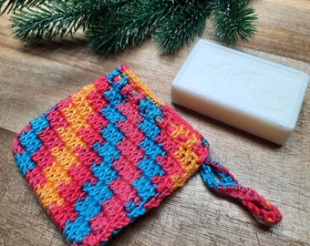Crocheted soap bag Kunterbunt