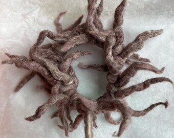 Haargummi aus Filz rosa grau meliert