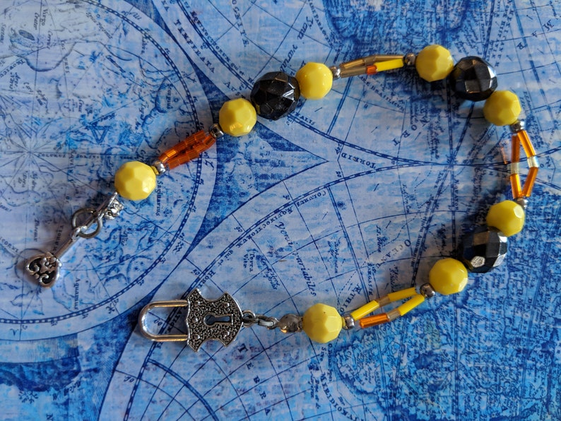 Hand beaded jewelry Black beads Handmade necklace and bracelet necklace and bracelet pair Matching necklace and bracelet Yellow beads