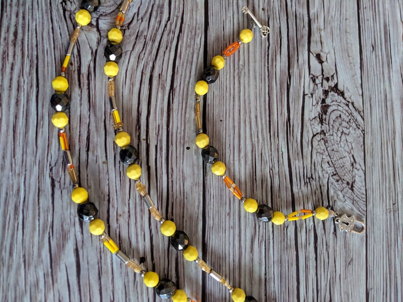 Hand beaded jewelry Black beads Handmade necklace and bracelet necklace and bracelet pair Matching necklace and bracelet Yellow beads